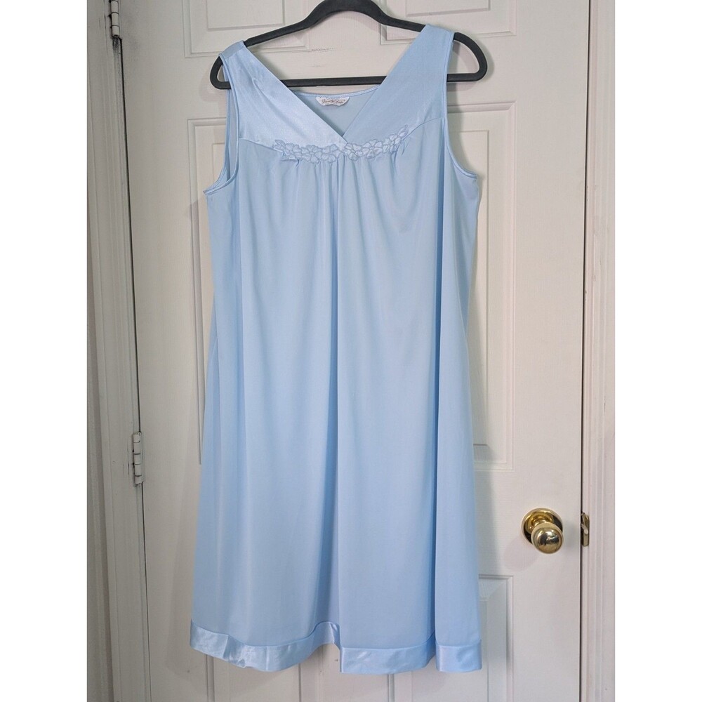 VTG Vanity Fair Nylon Nightgown Large Blue Satin Trim Embroidered Sleeveless EUC